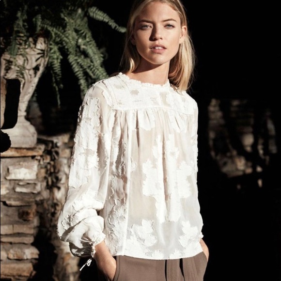 Aritzia Tops - 🆕⭐️Aritzia Wilfred Lourdes blouse❤️NEW w/tags⭐️